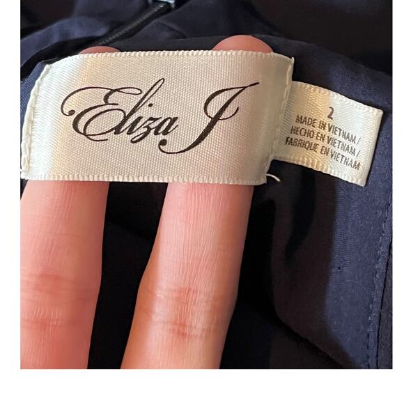 Eliza J Dress Tiered Popover navy size 2 - Picture 6 of 6
